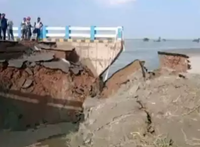 Sattarghat Bridge 