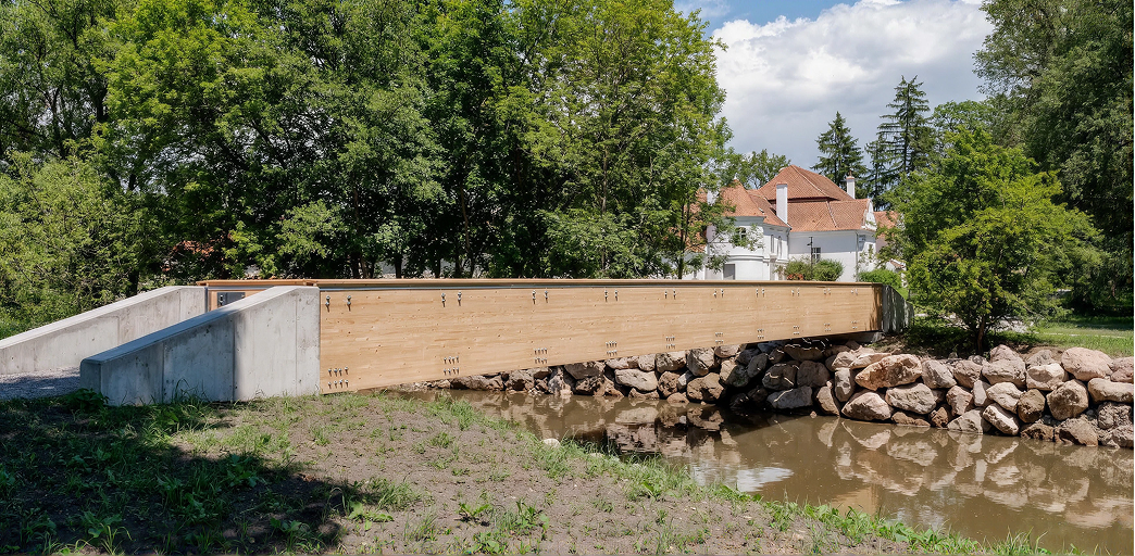 Completed timber footbridge